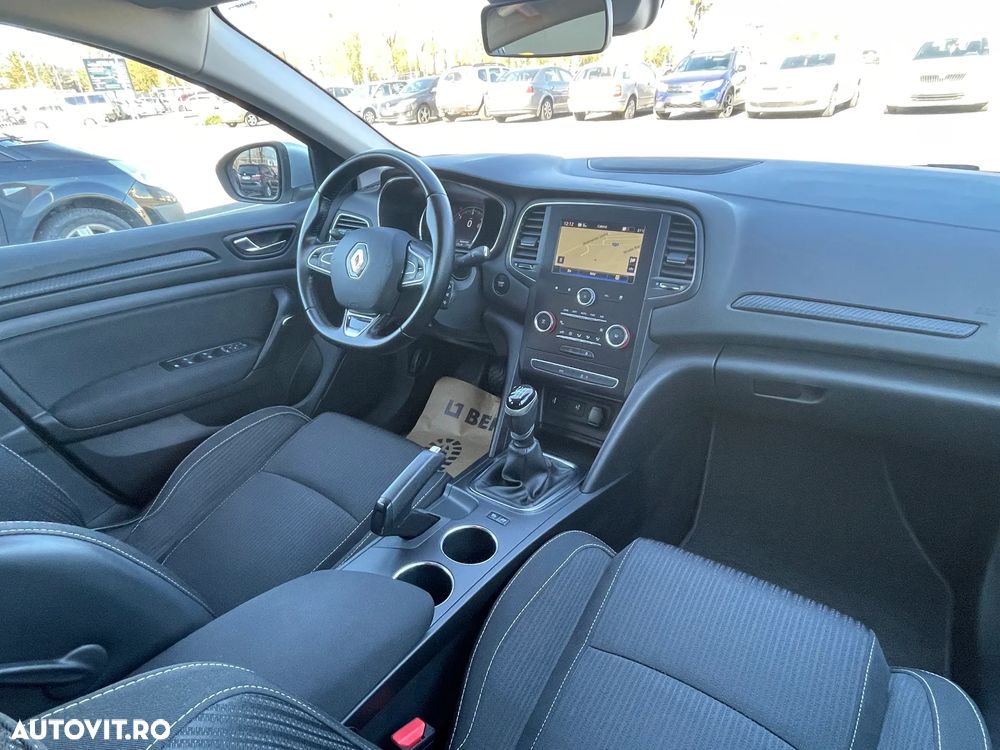 Renault Megane BLUE dCi 115 LIMITED - 8