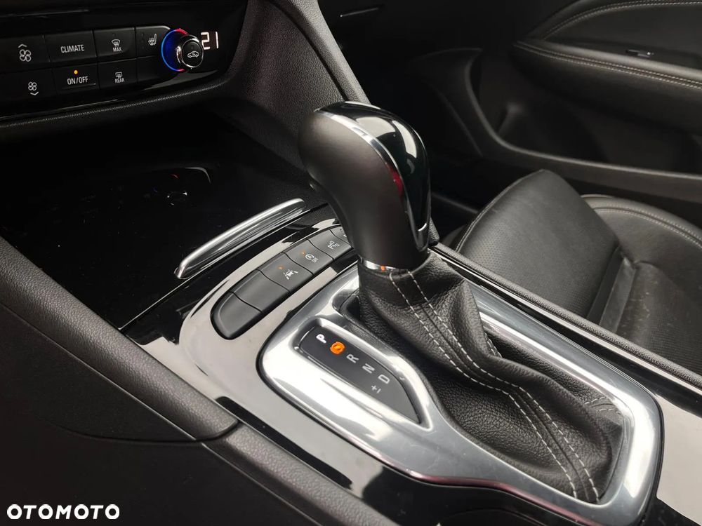 Opel Insignia 2.0 CDTI Innovation S&S - 18