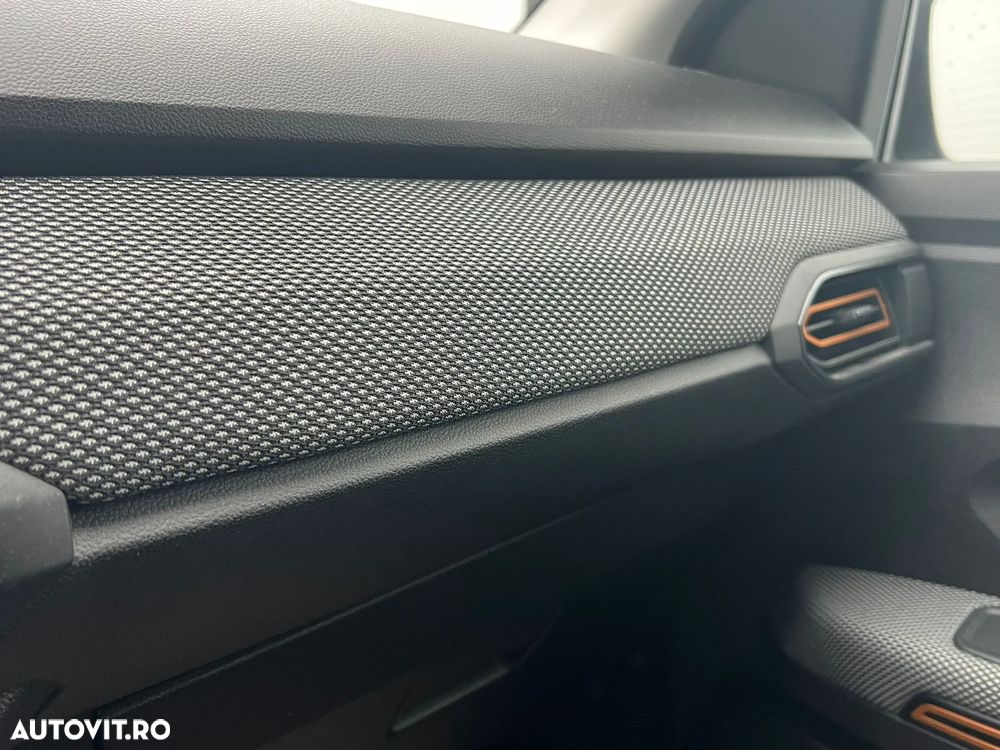 Dacia Sandero Stepway TCe 90 MT6 Comfort - 26