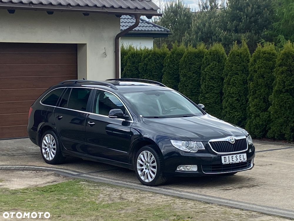 Skoda Superb 2.0 TDI DSG Exclusive - 2