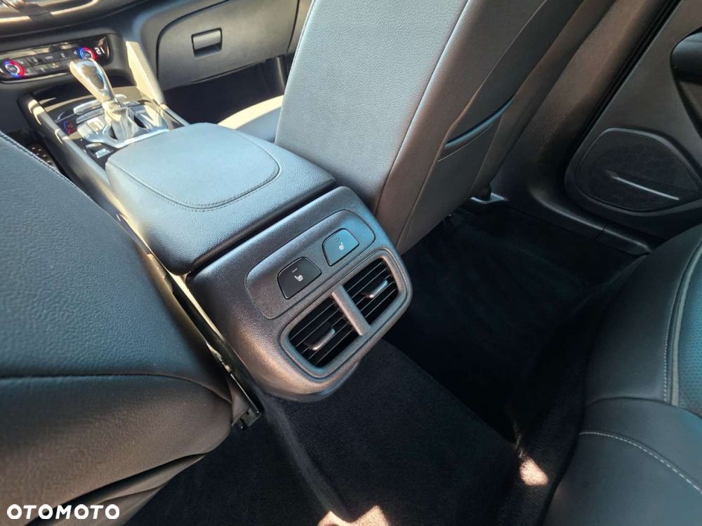 Opel Insignia - 21