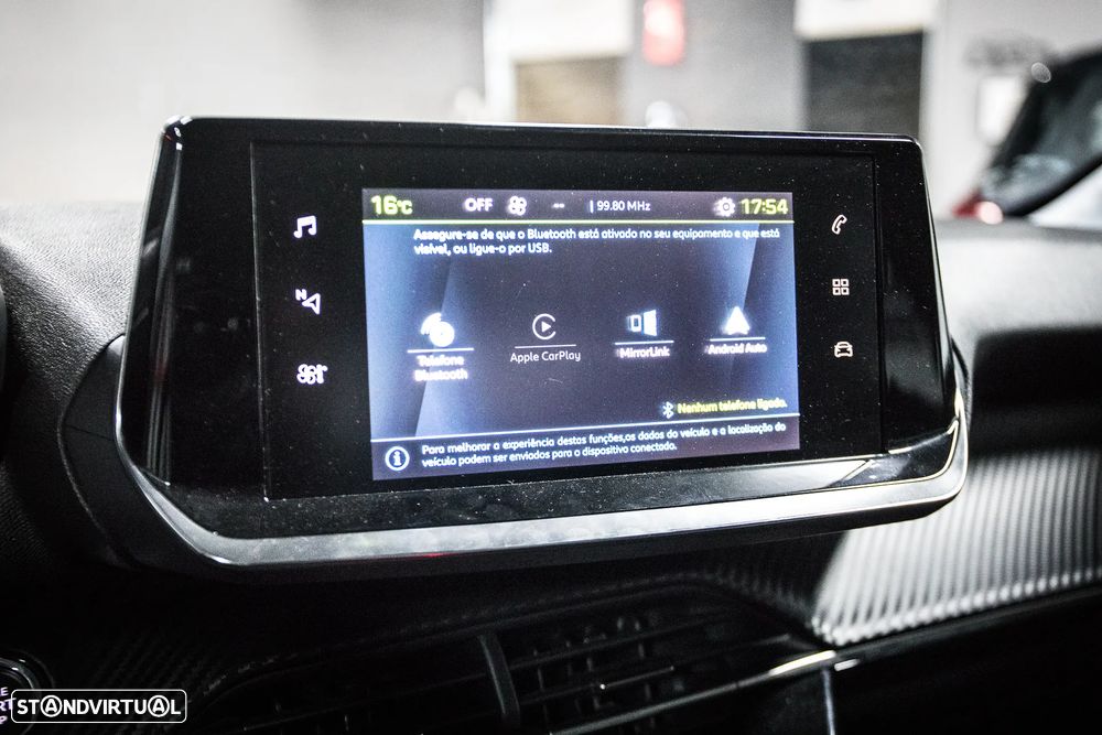 Peugeot e-208 Active - 11