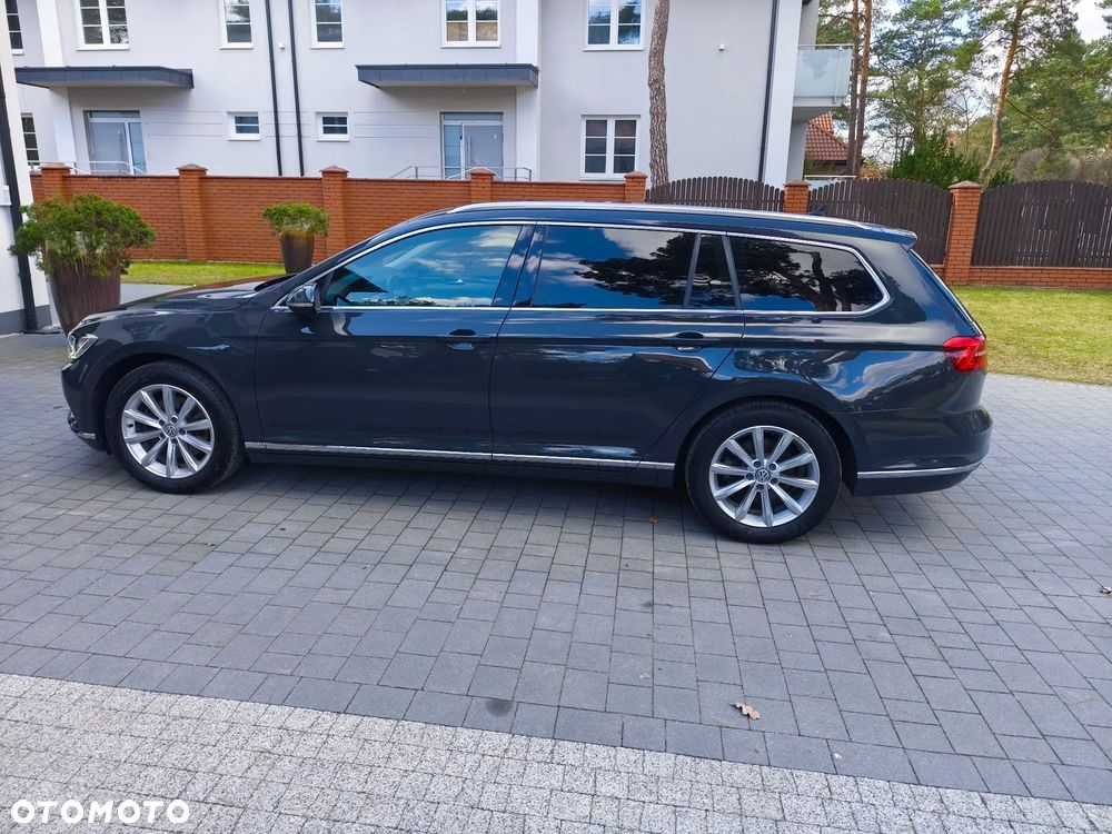 Volkswagen Passat - 20