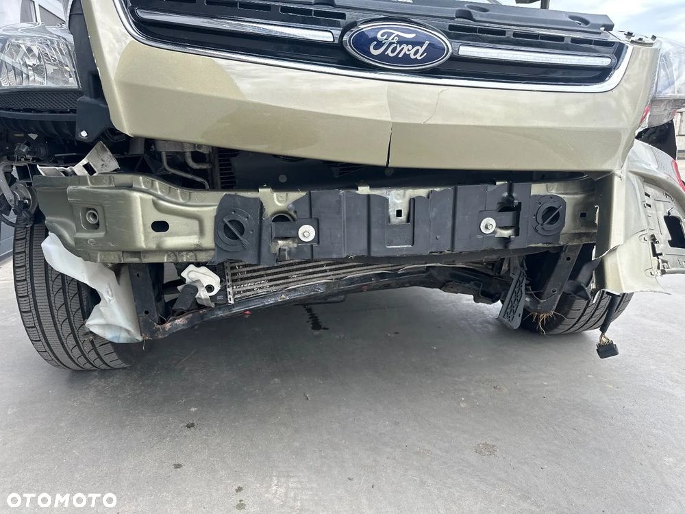 Ford Kuga - 14