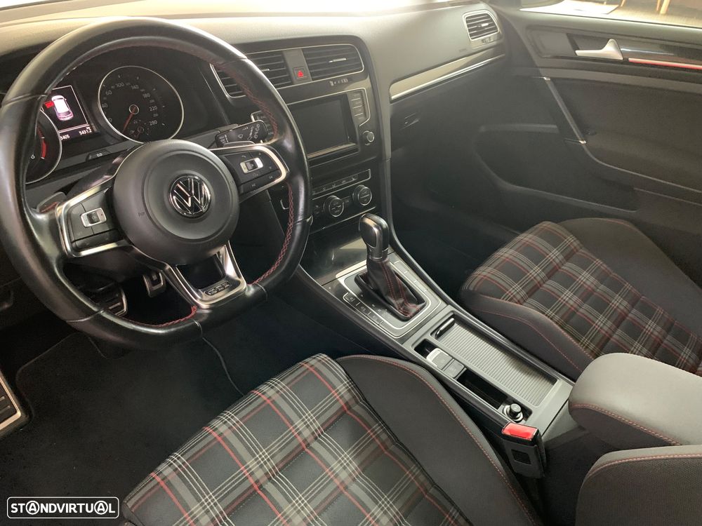 VW Golf 2.0 TSi GTi DSG Performance - 9