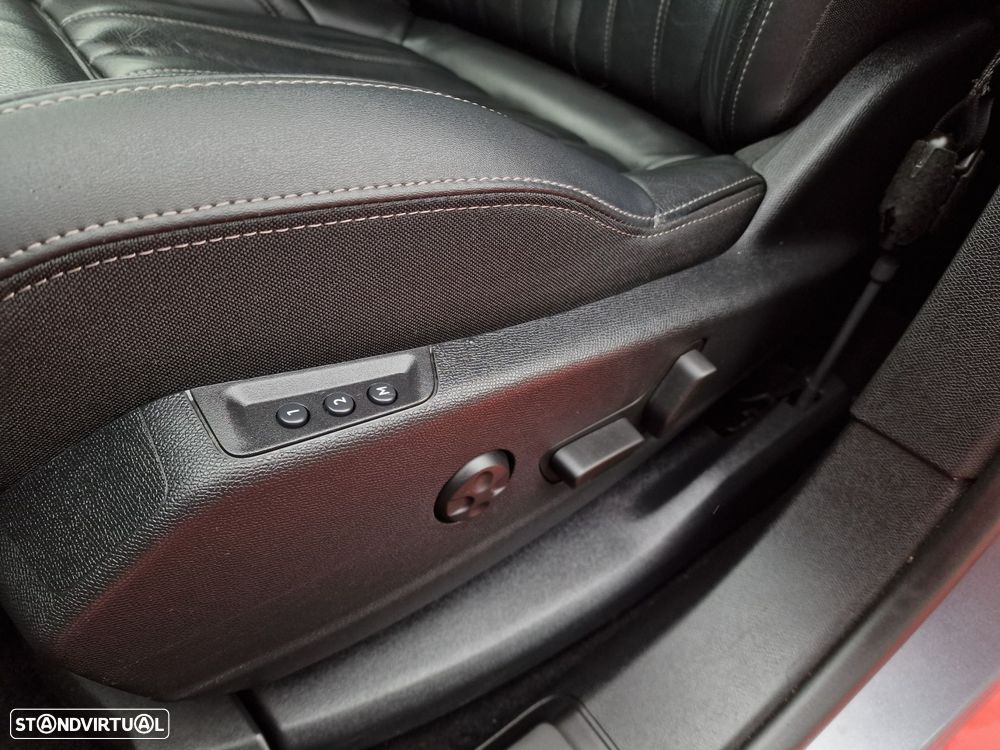 Peugeot 3008 1.2 PureTech Allure Pack EAT8 - 13