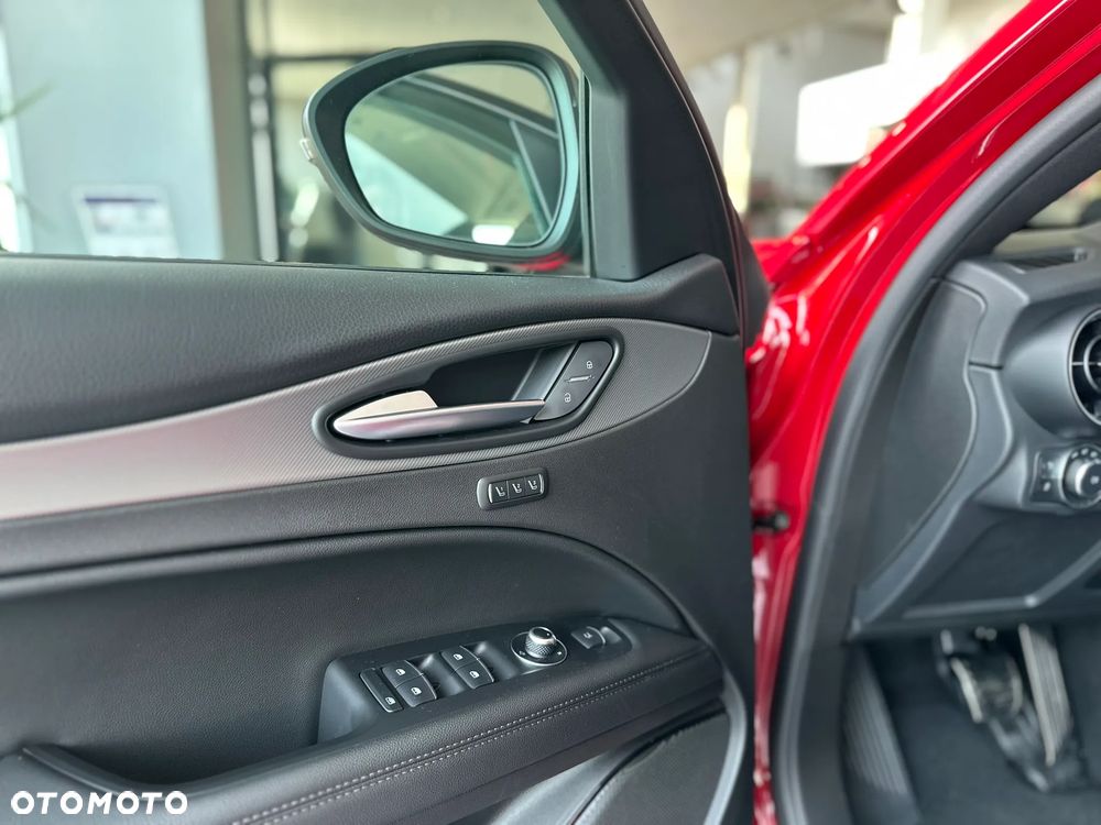 Alfa Romeo Stelvio 2.0 Turbo Veloce Q4 - 6