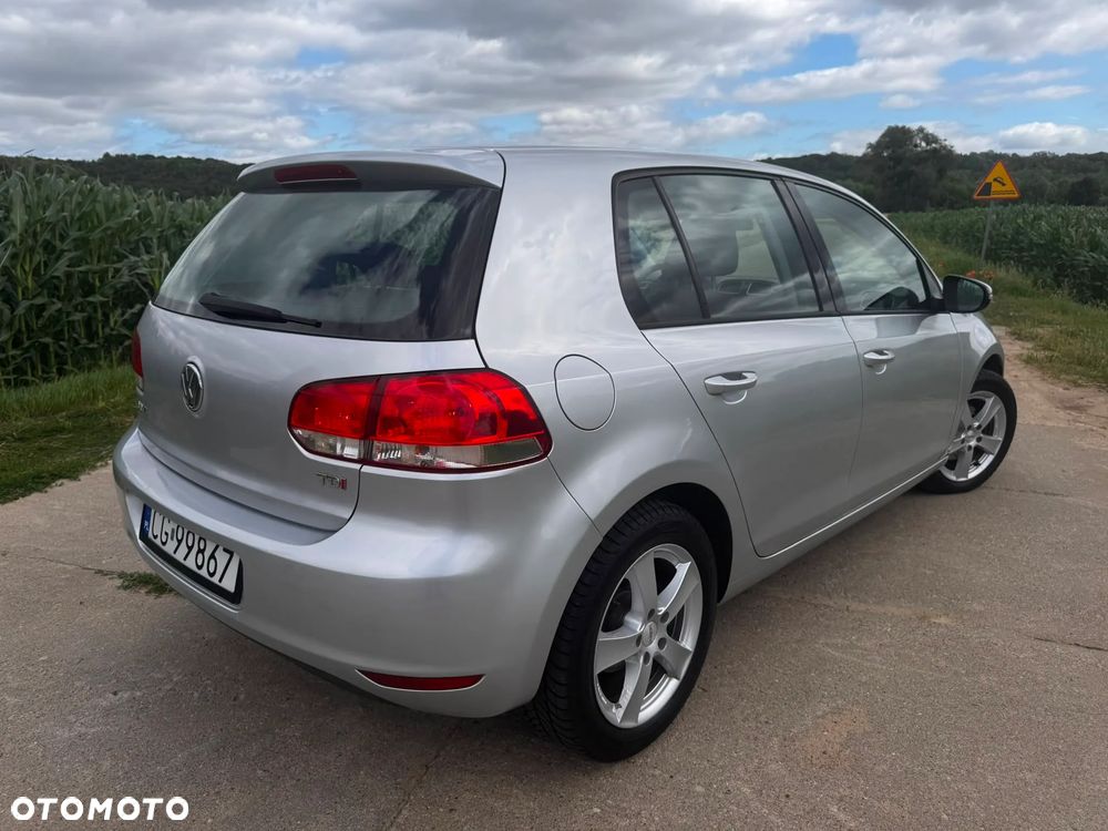 Volkswagen Golf - 11