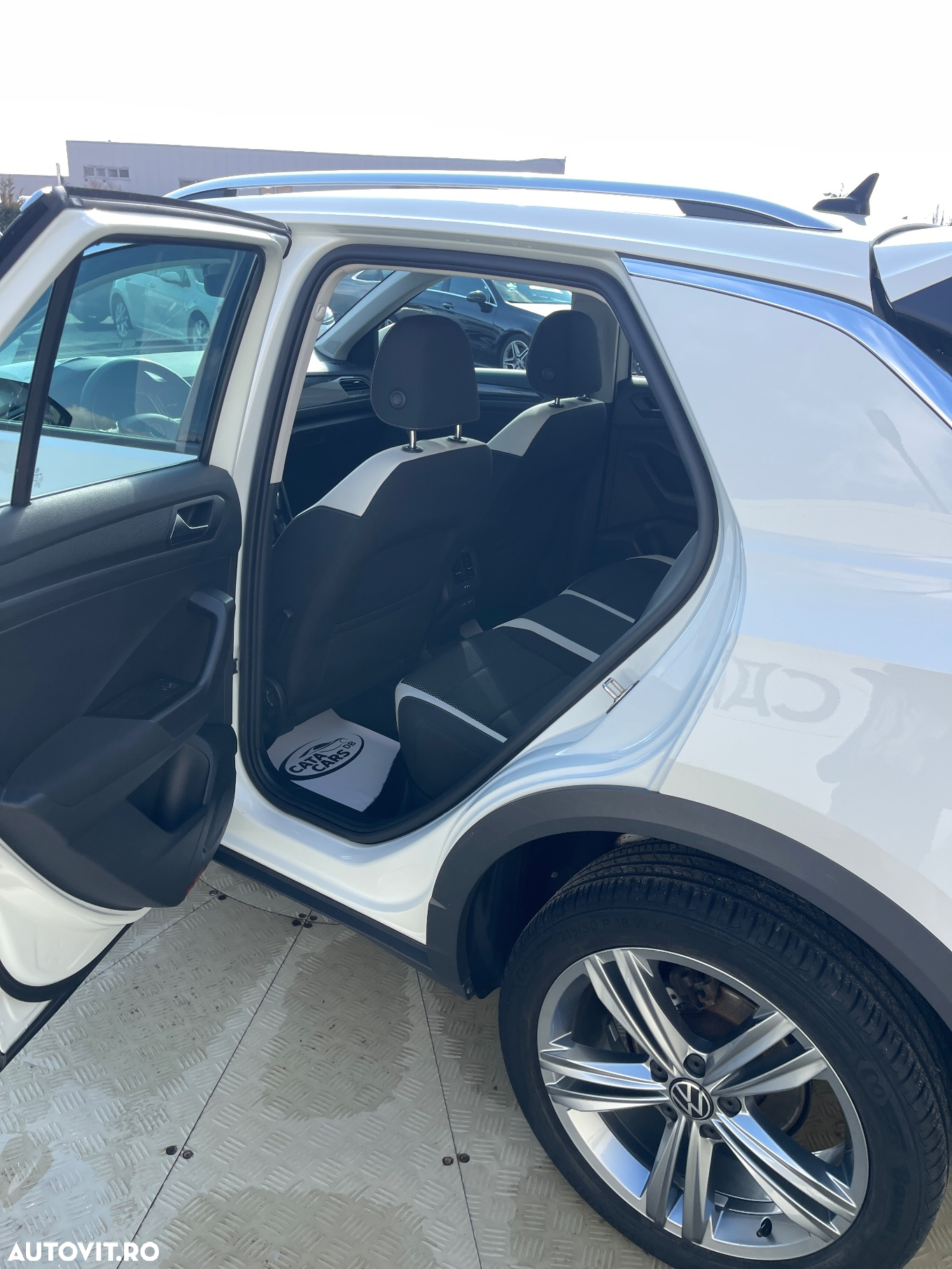 Volkswagen T-ROC 2.0 TDI DSG Sport - 24
