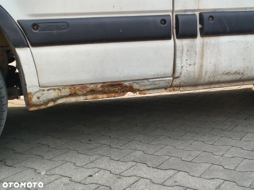 Nissan Interstar - 7