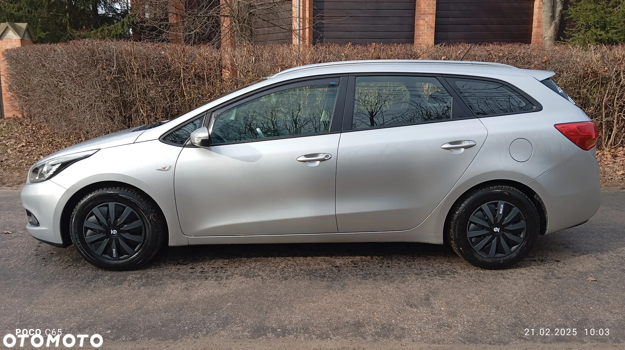 Kia Ceed - 8