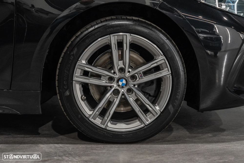BMW 118 i Pack Desportivo M Auto - 39