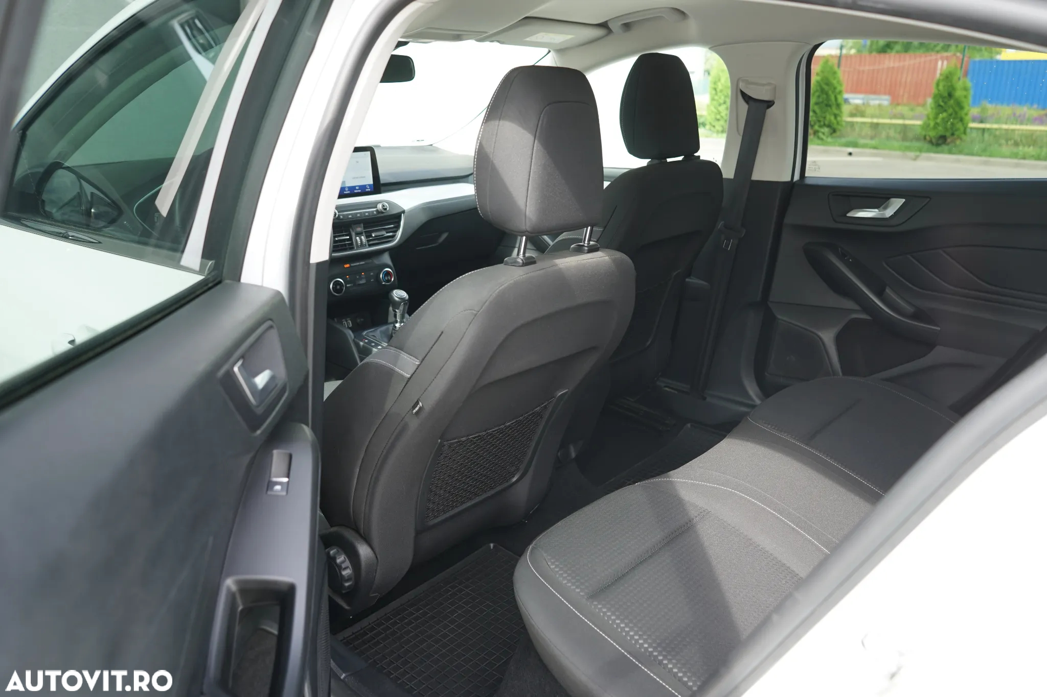Ford Focus 1.0 EcoBoost Active - 30