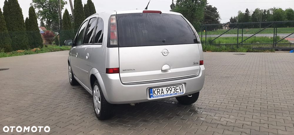 Opel Meriva - 8