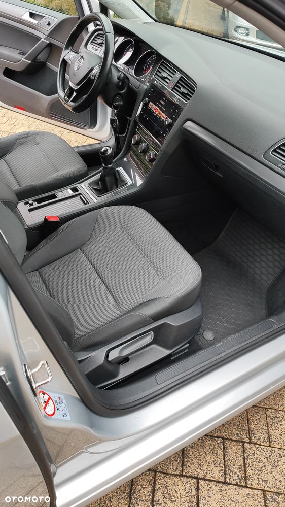 Volkswagen Golf 1.6 TDI BMT Comfortline - 16