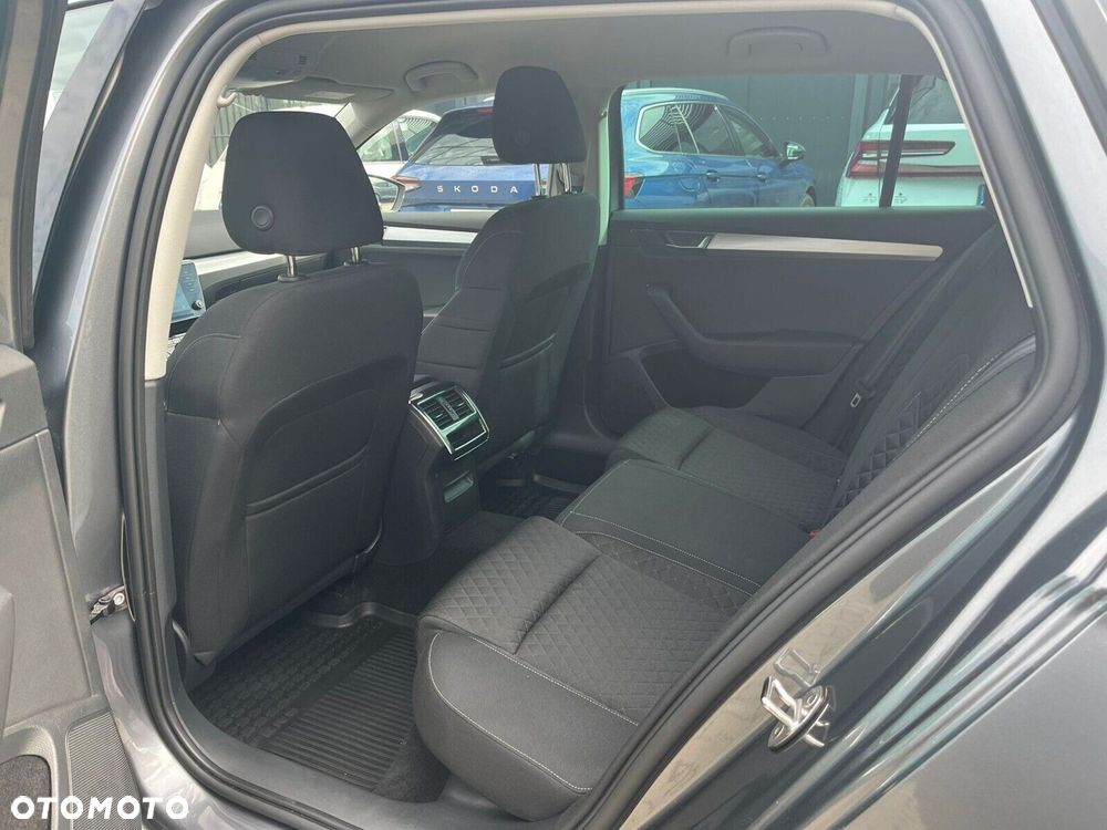 Skoda Superb 1.5 TSI Ambition DSG - 32