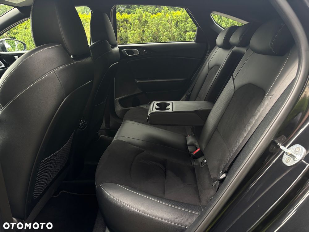 Kia ProCeed 1.4 T-GDI OPF GT LINE - 19