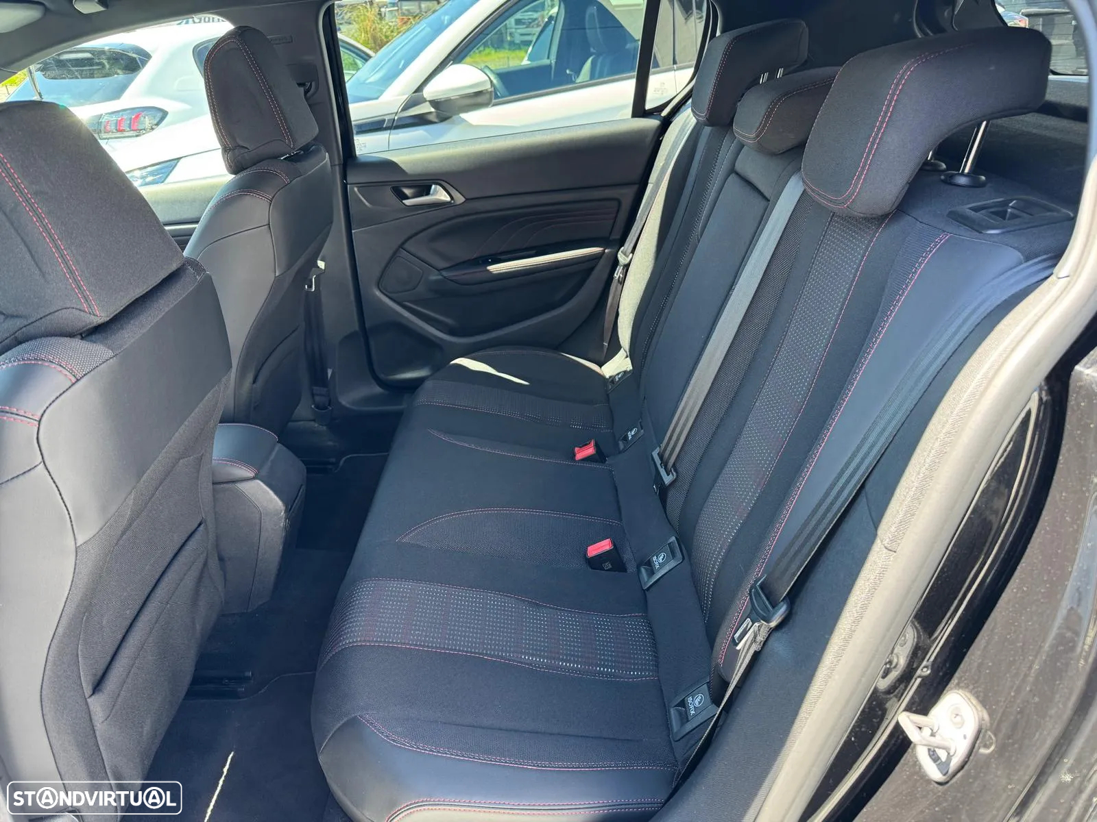 Peugeot 308 PureTech 130 EAT6 Stop & Start GT-Line Edition - 14