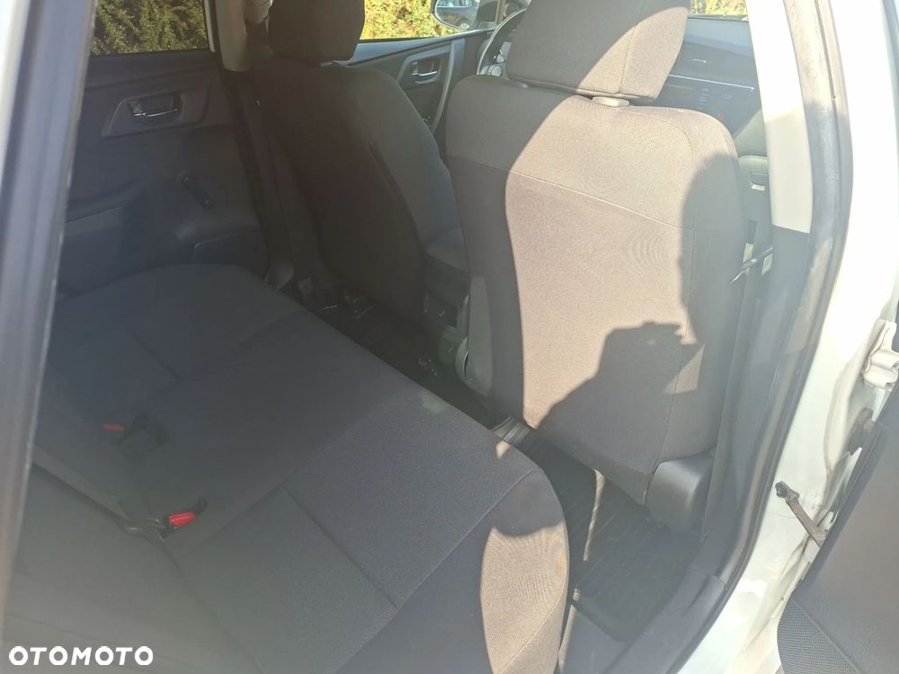 Toyota Auris - 10