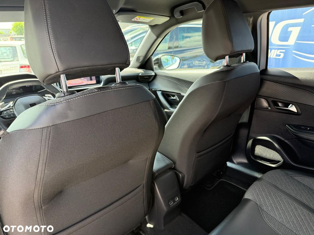 Peugeot 2008 PureTech 130 EAT8 Allure - 15
