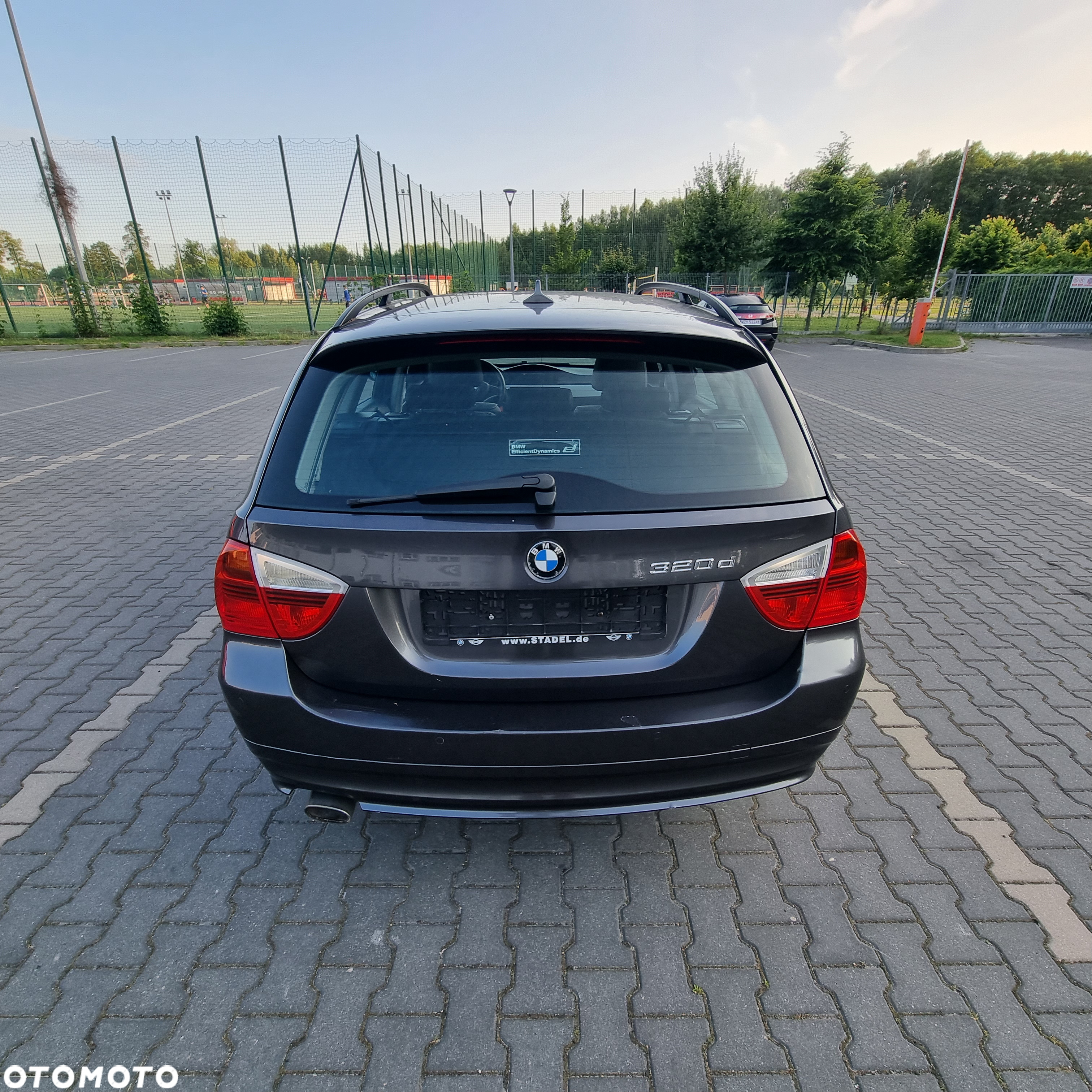 BMW Seria 3 320d DPF Touring - 6