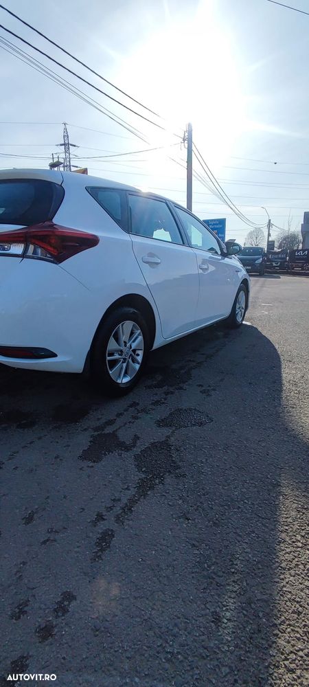 Toyota Auris - 10