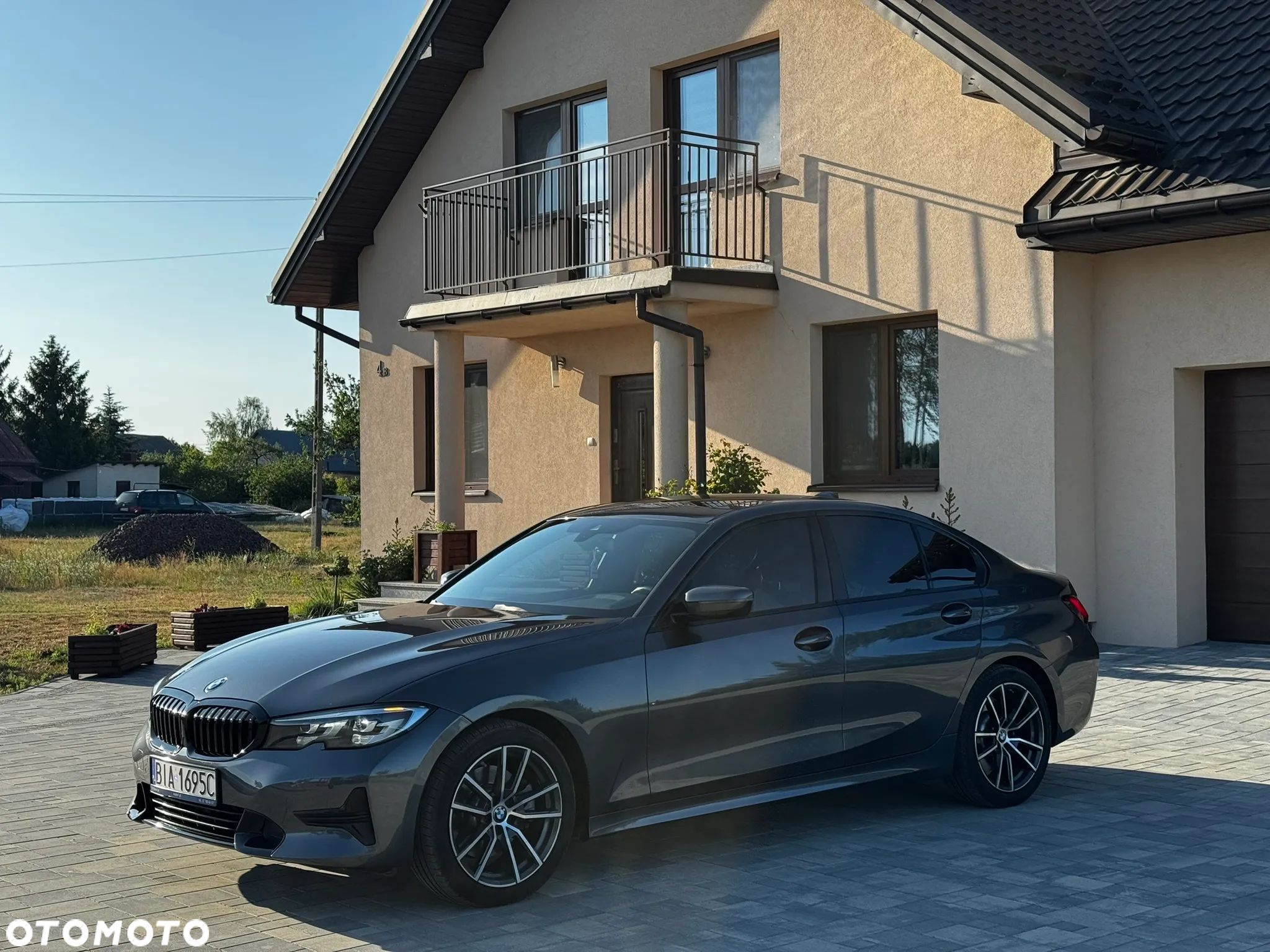 BMW Seria 3 330i Sport Line - 1