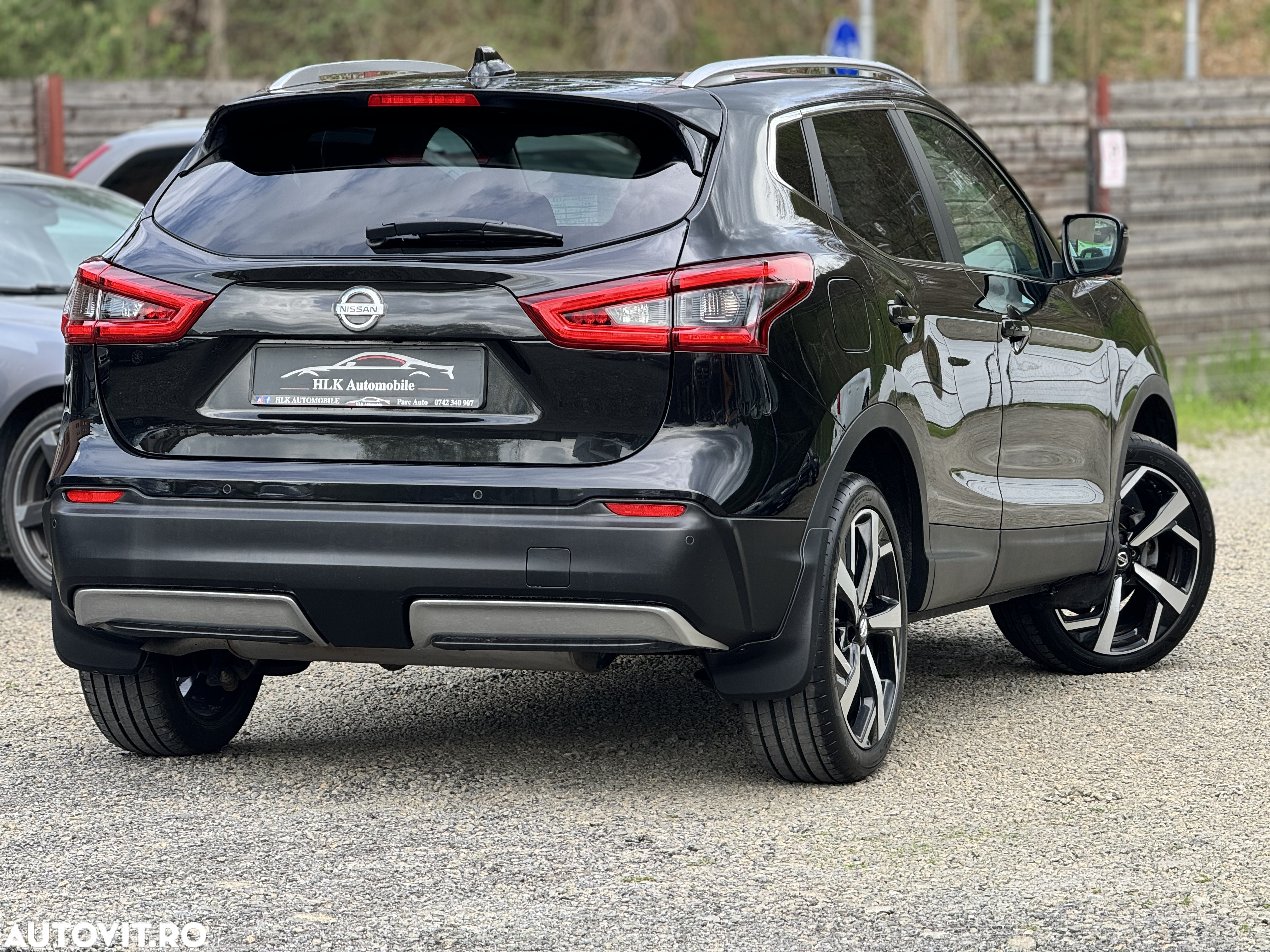 Nissan Qashqai 1.6 DCI Xtronic TEKNA+ - 29