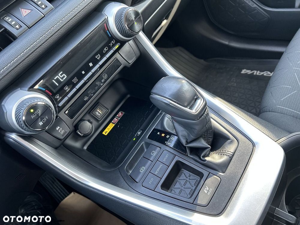 Toyota RAV4 - 20
