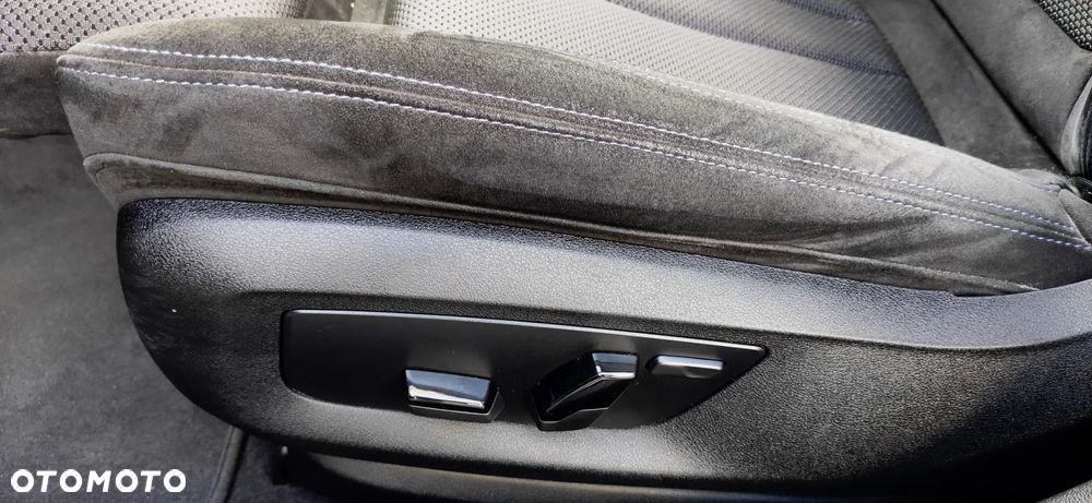 BMW Seria 5 530i Touring M Sport Edition - 25