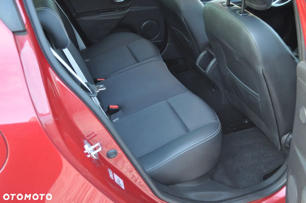 Renault Megane ENERGY TCe 115 Start & Stop Bose Edition - 33