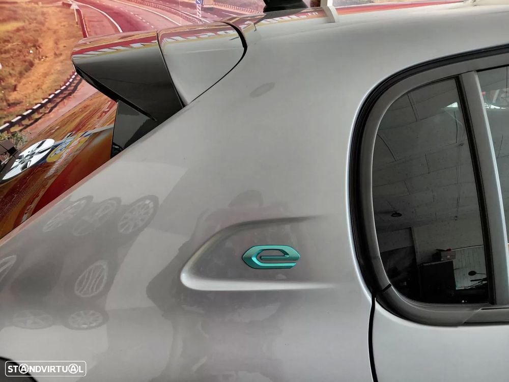 Peugeot e-208 50 kWh GT Pack - 6