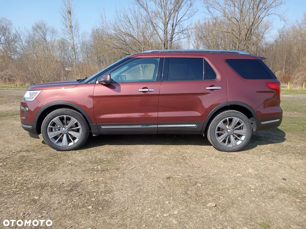 Ford Explorer - 16