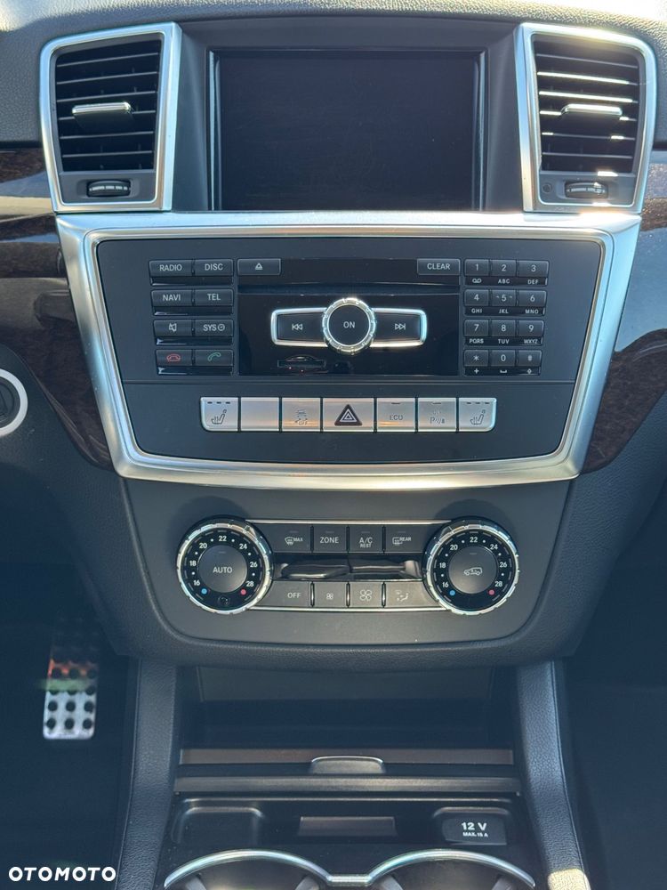Mercedes-Benz ML 350 BlueTEC 4-Matic - 13