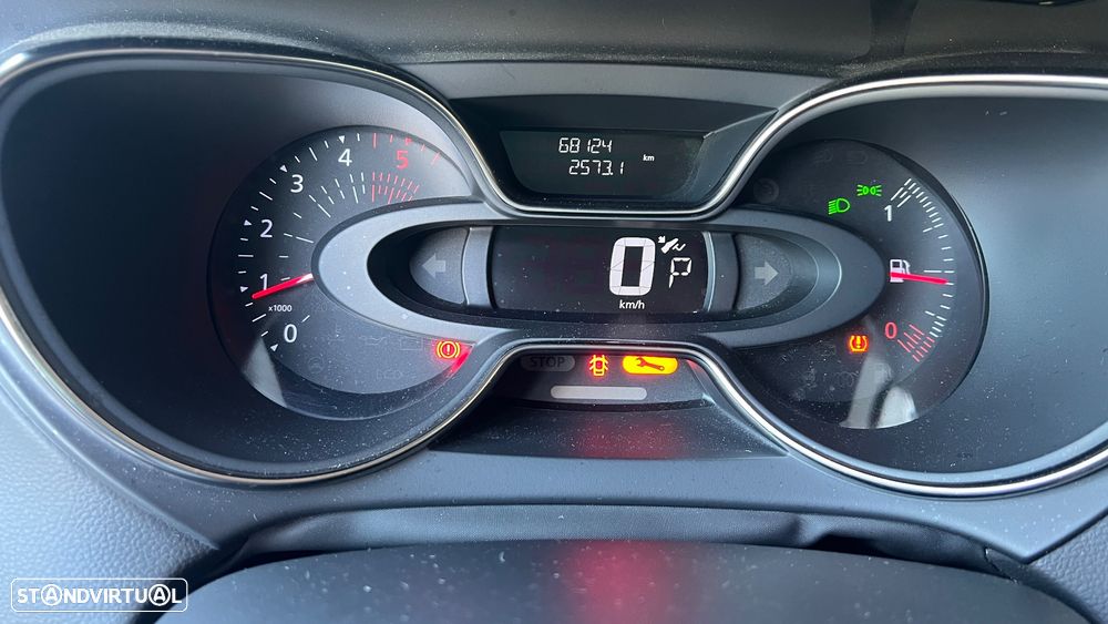 Renault Captur 1.5 dCi Exclusive EDC - 3