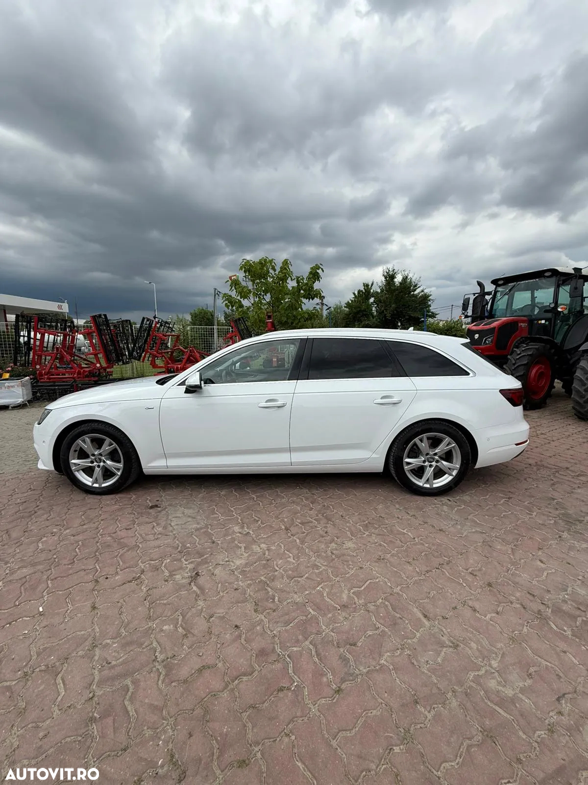 Audi A4 Avant 2.0 TDI S tronic - 4