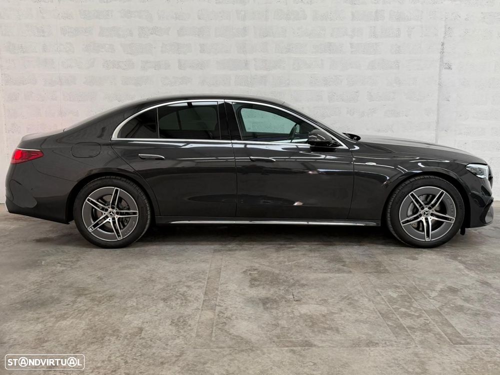 Mercedes-Benz E 300 e AMG Line - 4