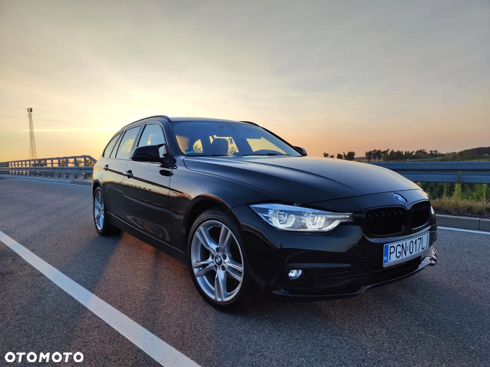 BMW Seria 3 318d Touring Advantage - 4
