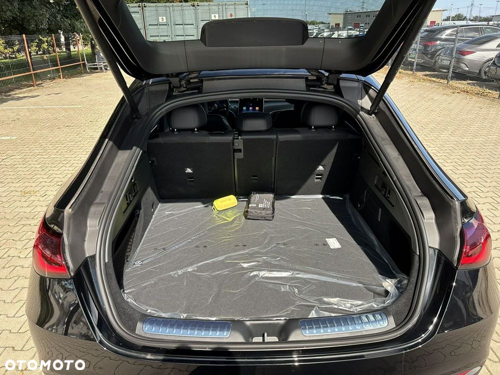 Mercedes-Benz GLC 220 d 4Matic 9G-TRONIC AMG Line Advanced - 21
