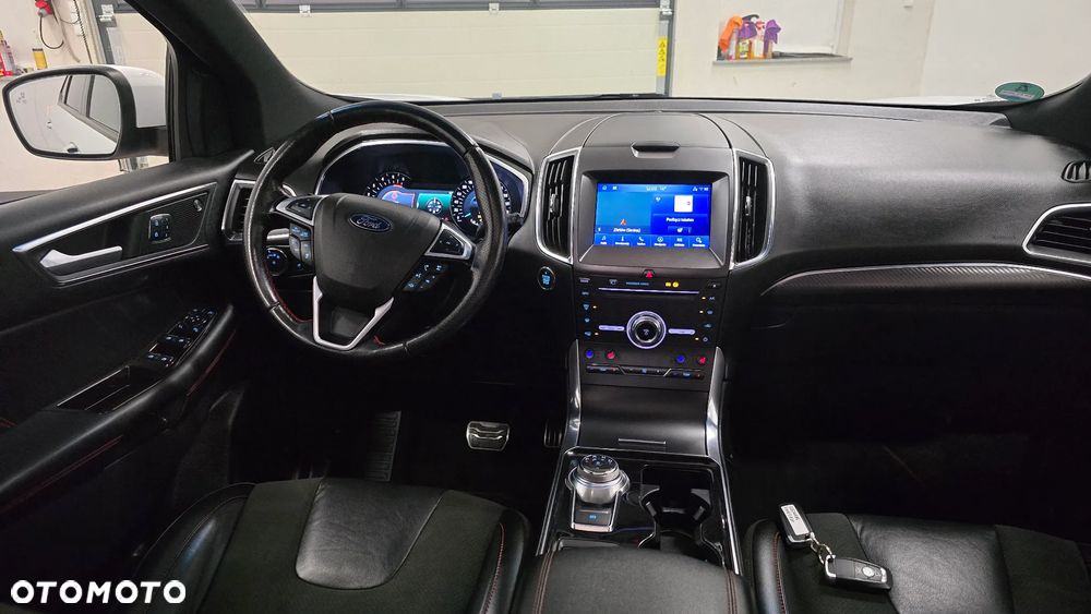 Ford Edge 2.0 EcoBlue Twin-Turbo 4WD ST-Line - 24