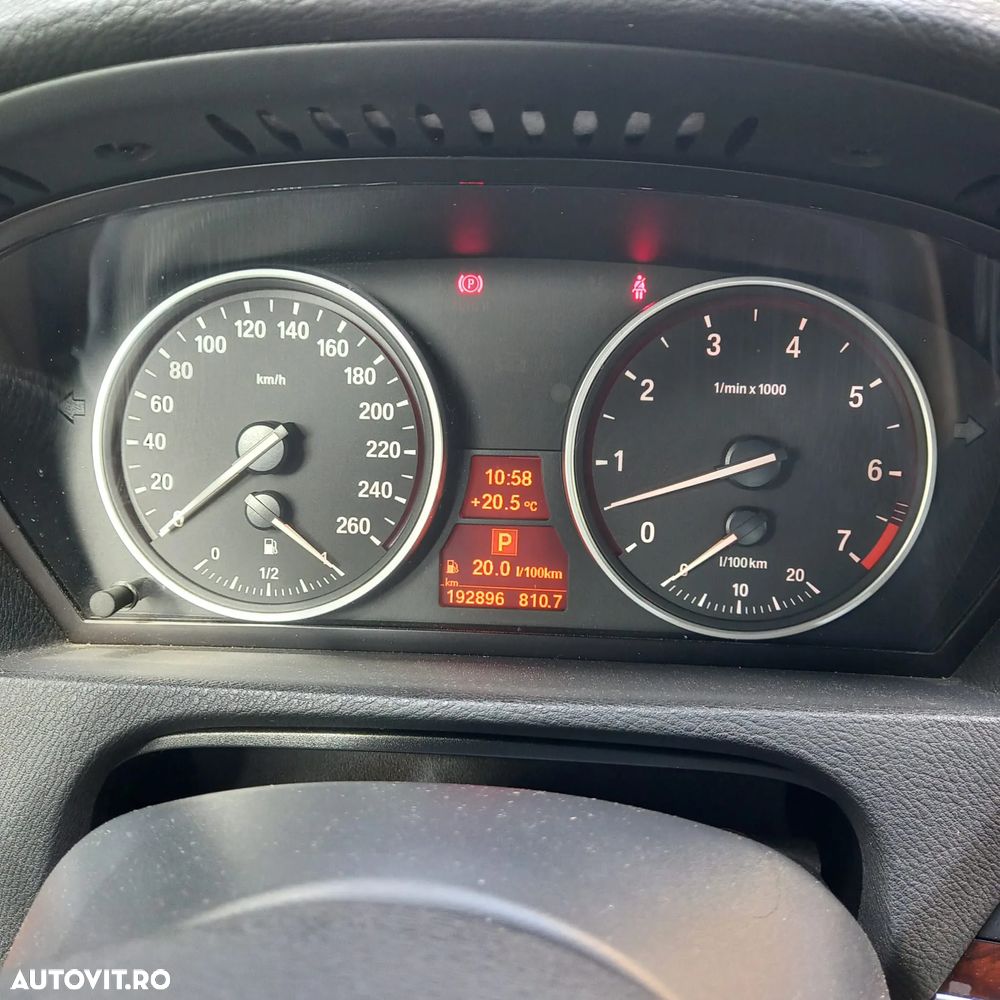 BMW X5 4.8i Aut. - 8