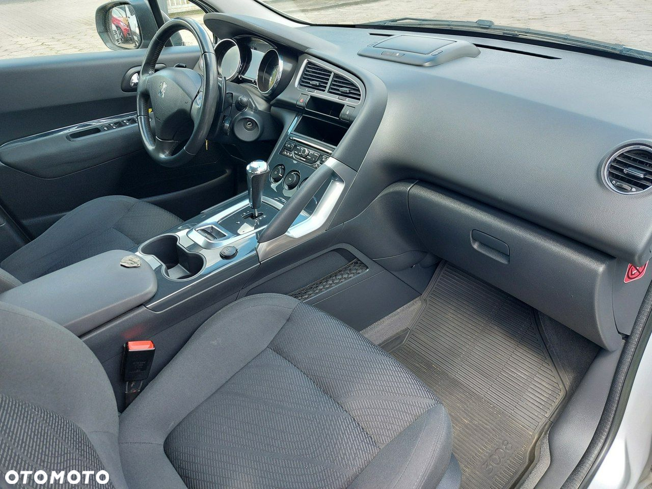 Peugeot 3008 - 13