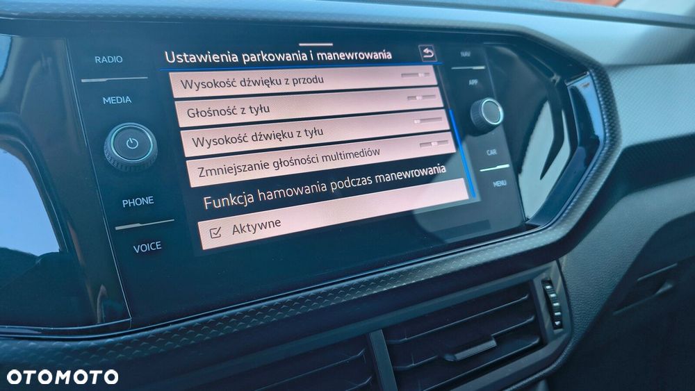 Volkswagen T-Cross - 21