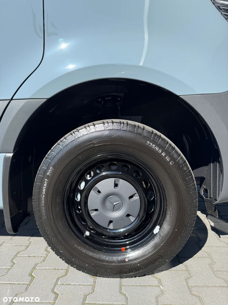 Mercedes-Benz Sprinter - 35