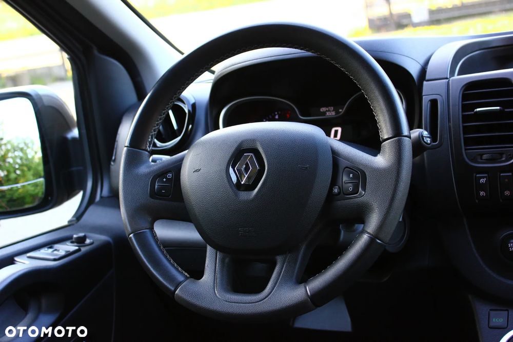 Renault Trafic 2.0 dCi - 37