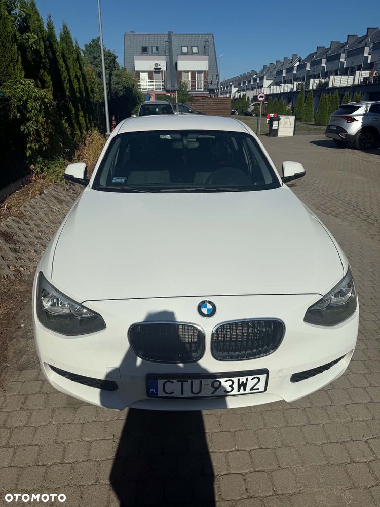 BMW Seria 1 116i - 11