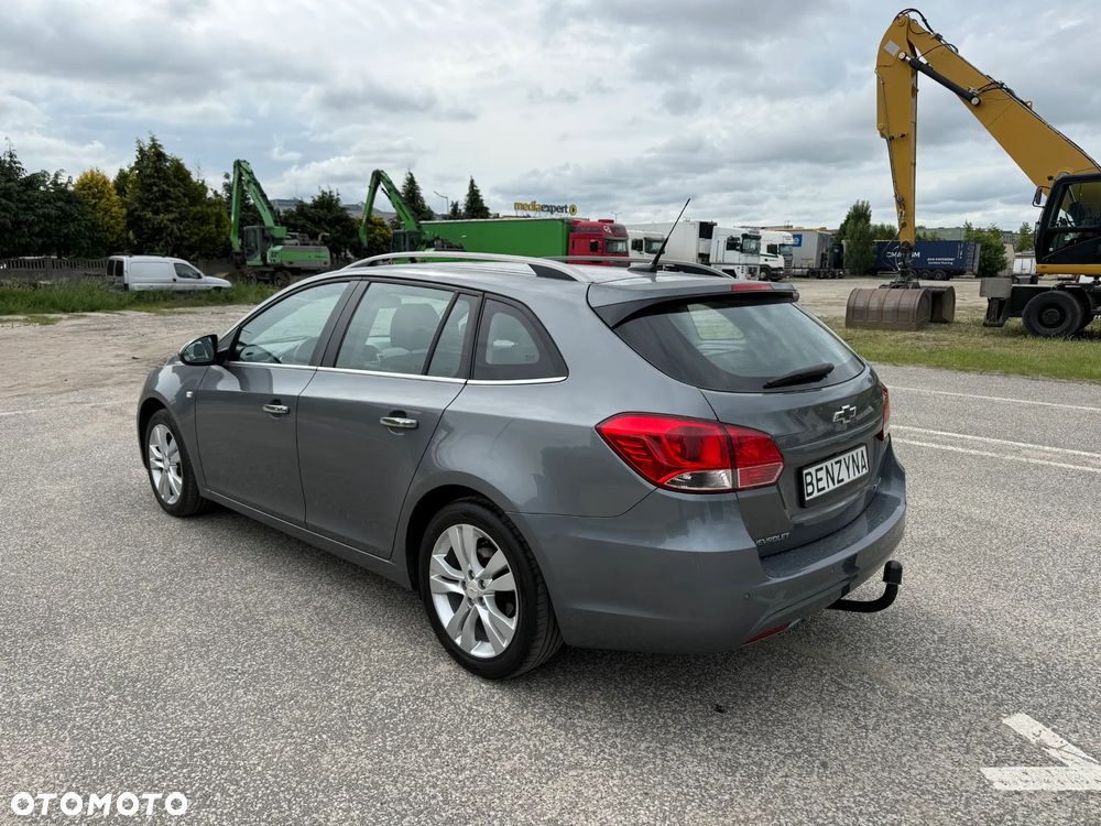 Chevrolet Cruze 1.4 T LTZ - 32