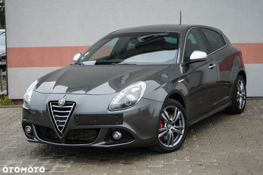 Alfa Romeo Giulietta 2014 photo 2