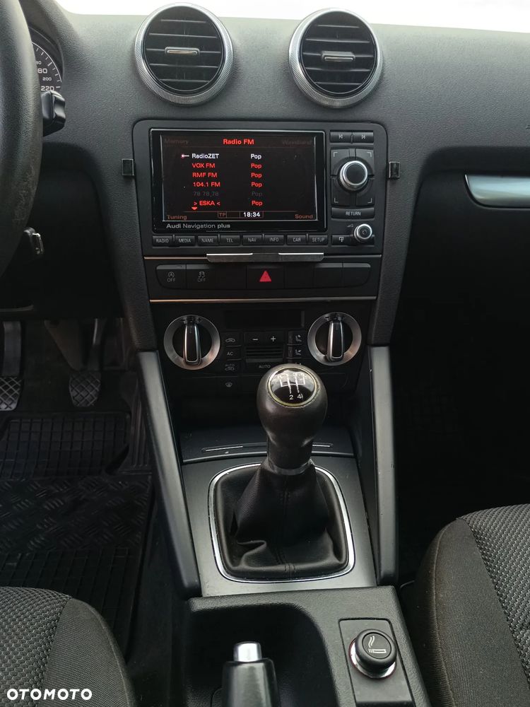 Audi A3 Sportback 1.6 TDI DPF Ambition - 23