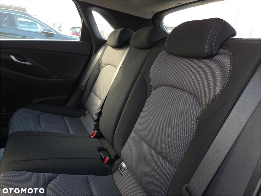 Hyundai i30 - 16